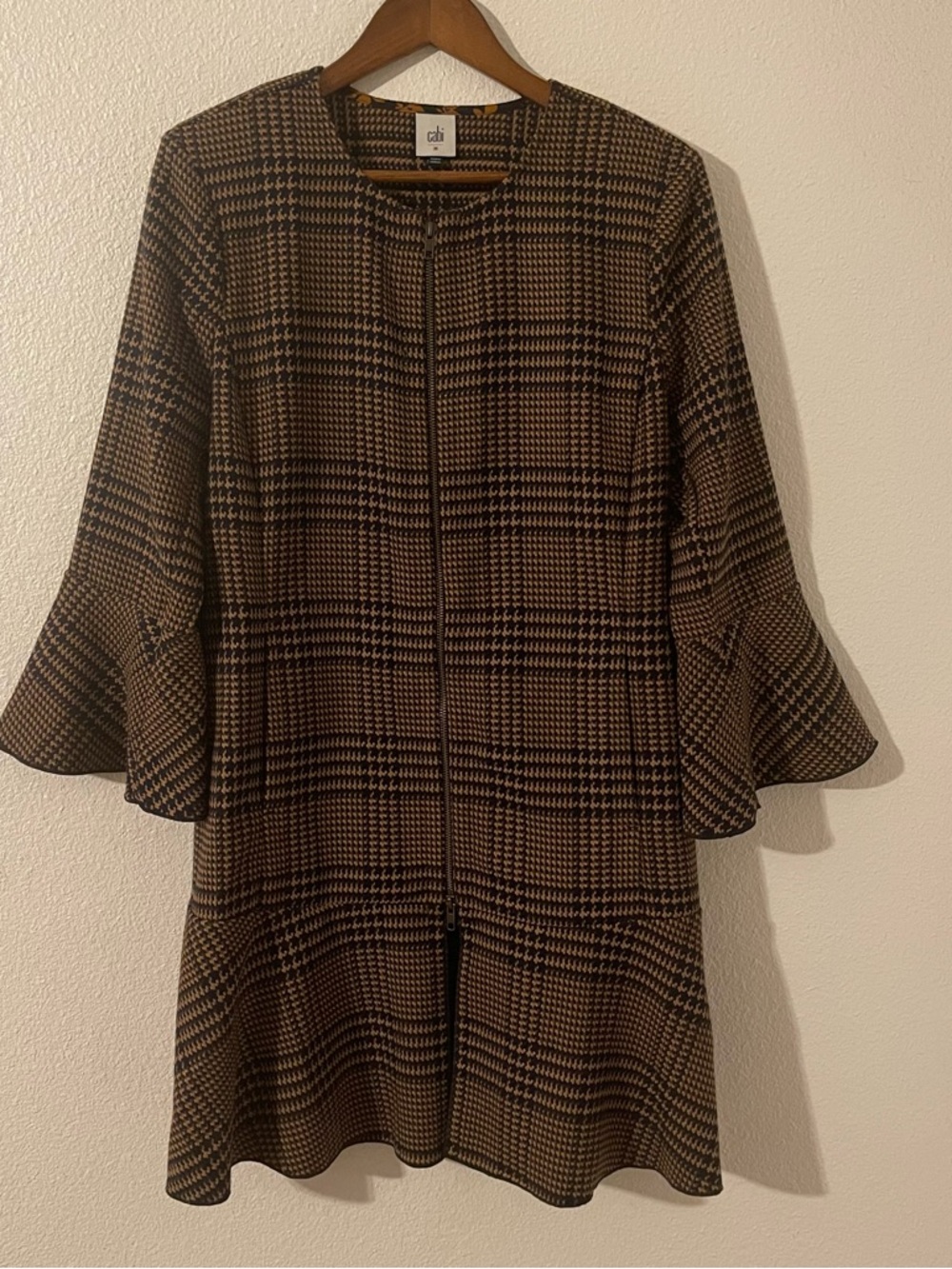 CAbi Womens Size M Houndstooth Tartan Flounce Jacket Dark Acadamia Style 3902